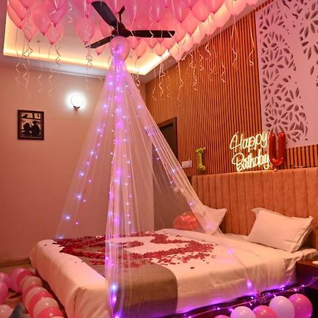 The Apple Tree Hotel Indore Eksteriør bilde